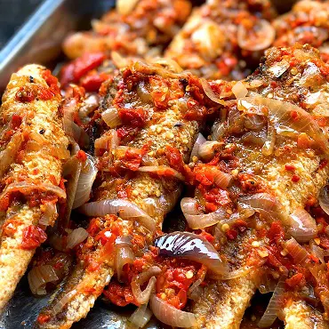 Tray of Peppered Fish Croaker